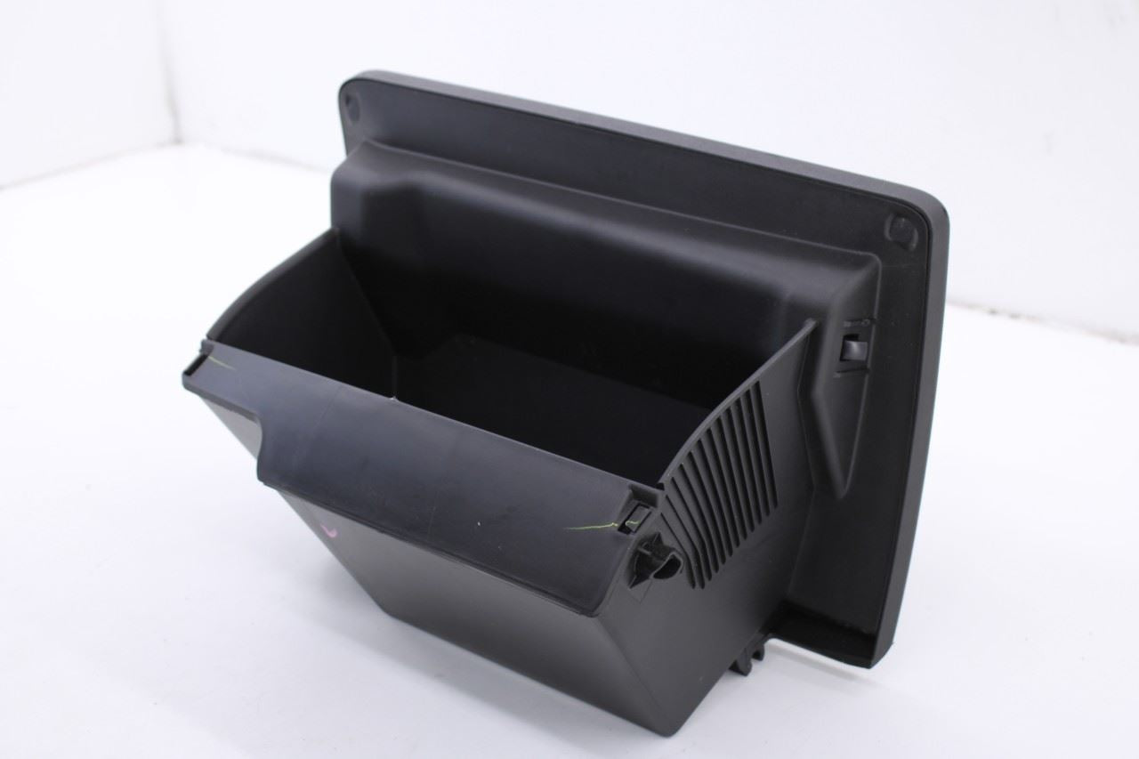 2018-2024 Chevrolet Equinox LT Glove Box Door Storage Compartment Lid 8413061013