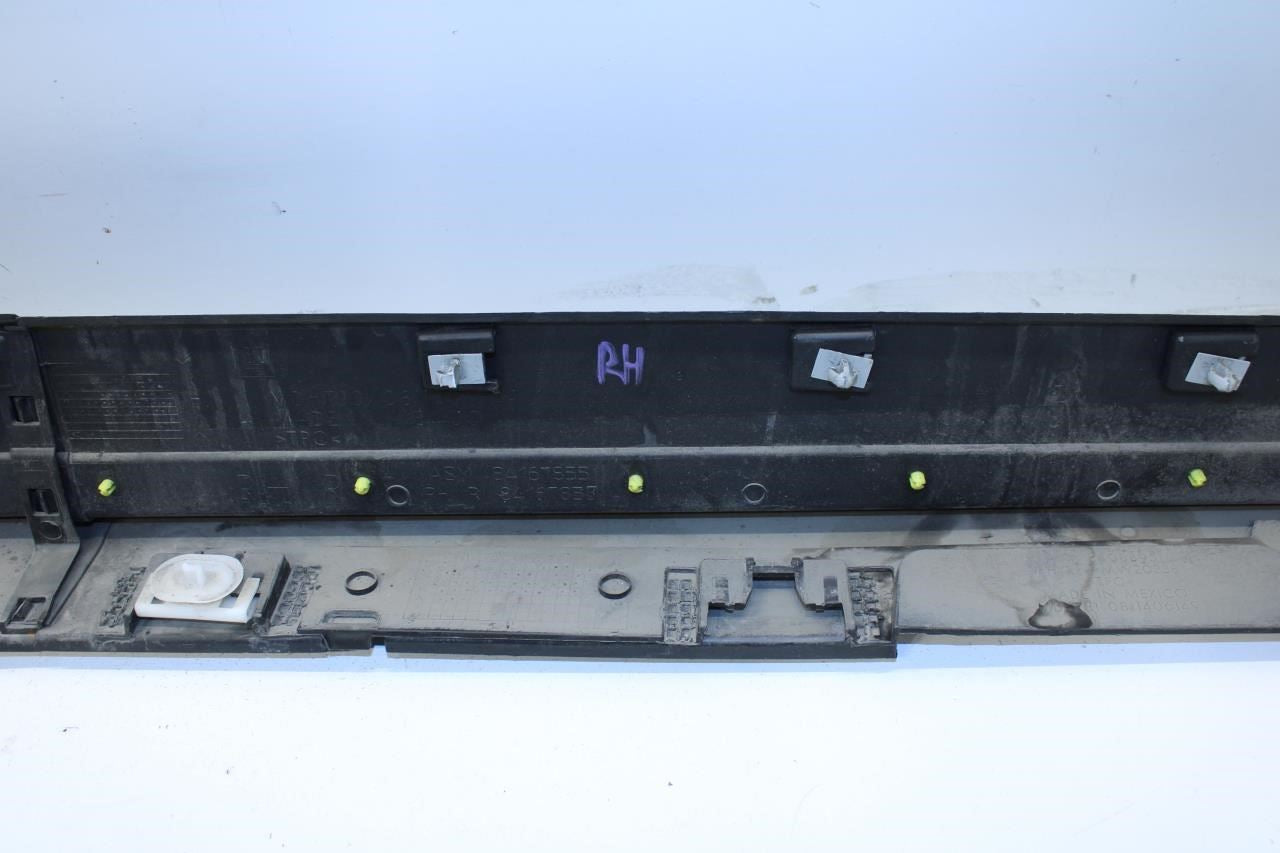 18-24 Chevrolet Equinox LT Right Rocker Skirt Panel Guard Molding 84713654 *ReaD - Alshned Auto Parts