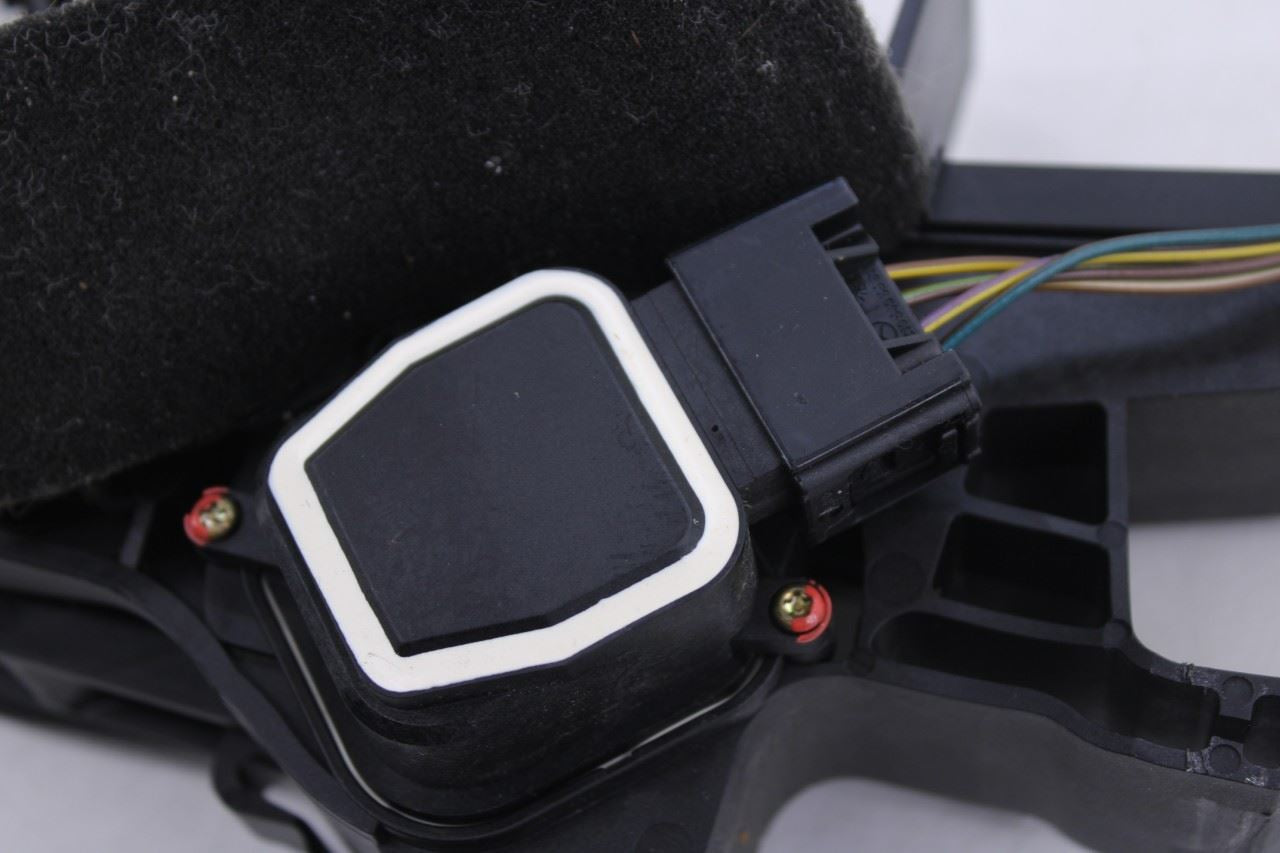 2006-2009 Mercedes-Benz CLK350 3.5L Accelerator Throttle Gas Pedal Sensor11