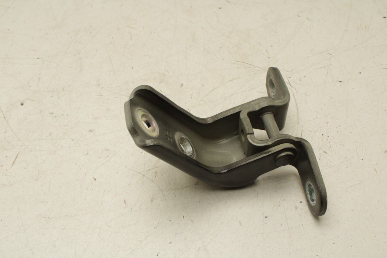 2023-25 Kia Sportage Hybrid EX Front Right Side Door Hinge Upper and Lower Pair - Alshned Auto Parts