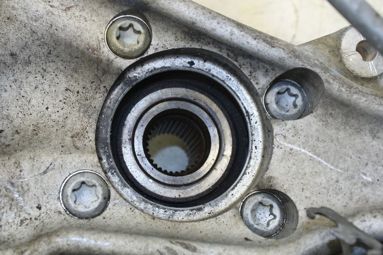 2007-18 BMW X5 xDrive35i Front Left Driver Side Spindle Knuckle Hub 31216869869 - Alshned Auto Parts