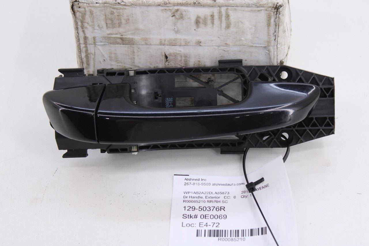 11-18 Porsche Cayenne S 4.8L AWD Rear Passenger Right Side Door Exterior Handle0