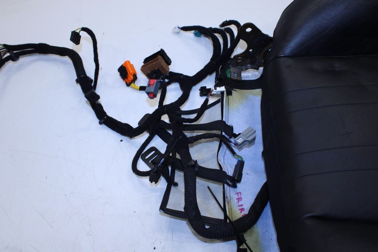17-21 Maserati Ghibli 3.0L RWD Front Passenger Right Side Backrest Upper Cushion - Alshned Auto Parts