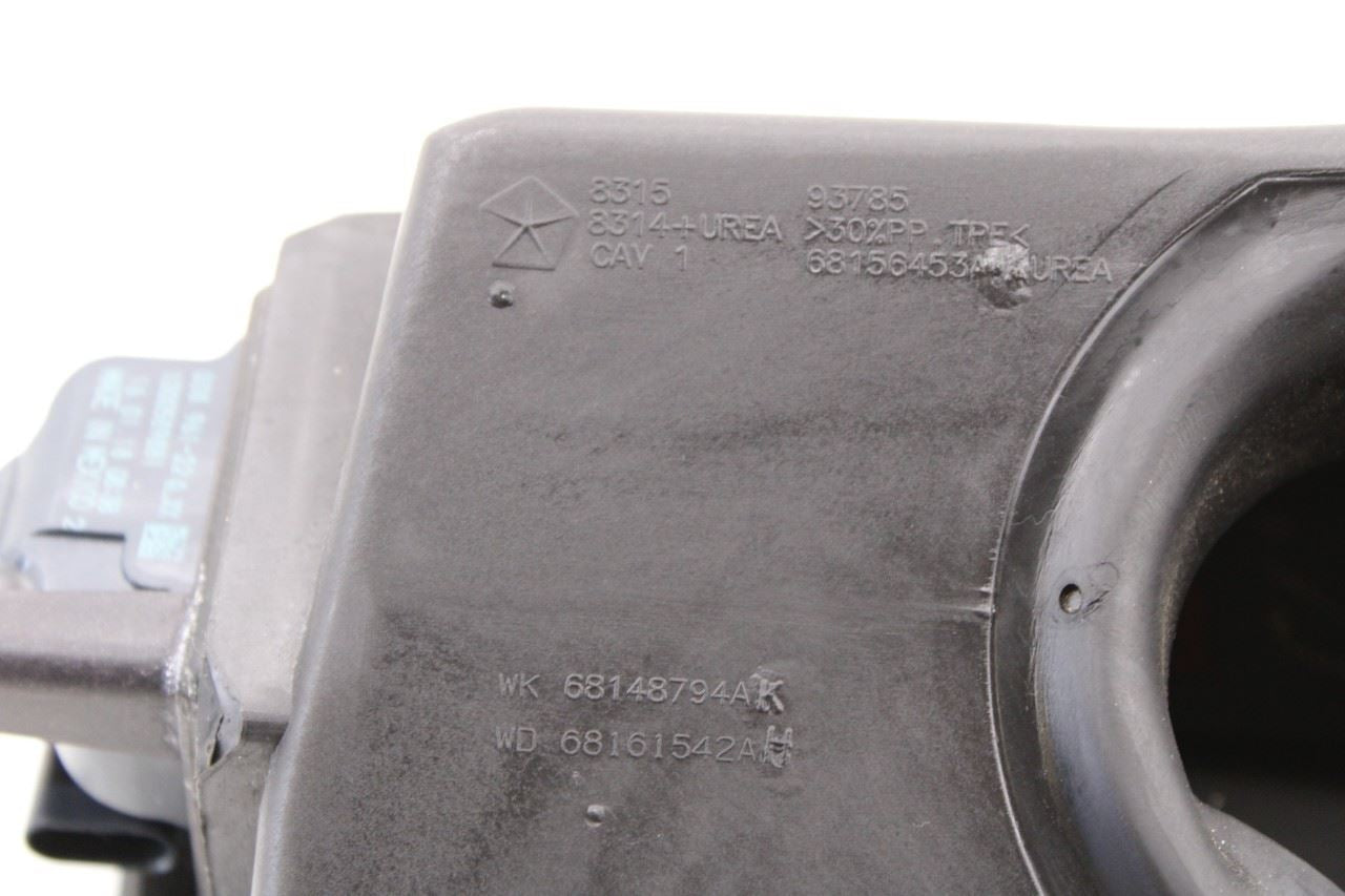 17-18 Jeep Grand Cherokee Limited Fuel Tank Filler Housing Door Lid Cover *ReaD - Alshned Auto Parts