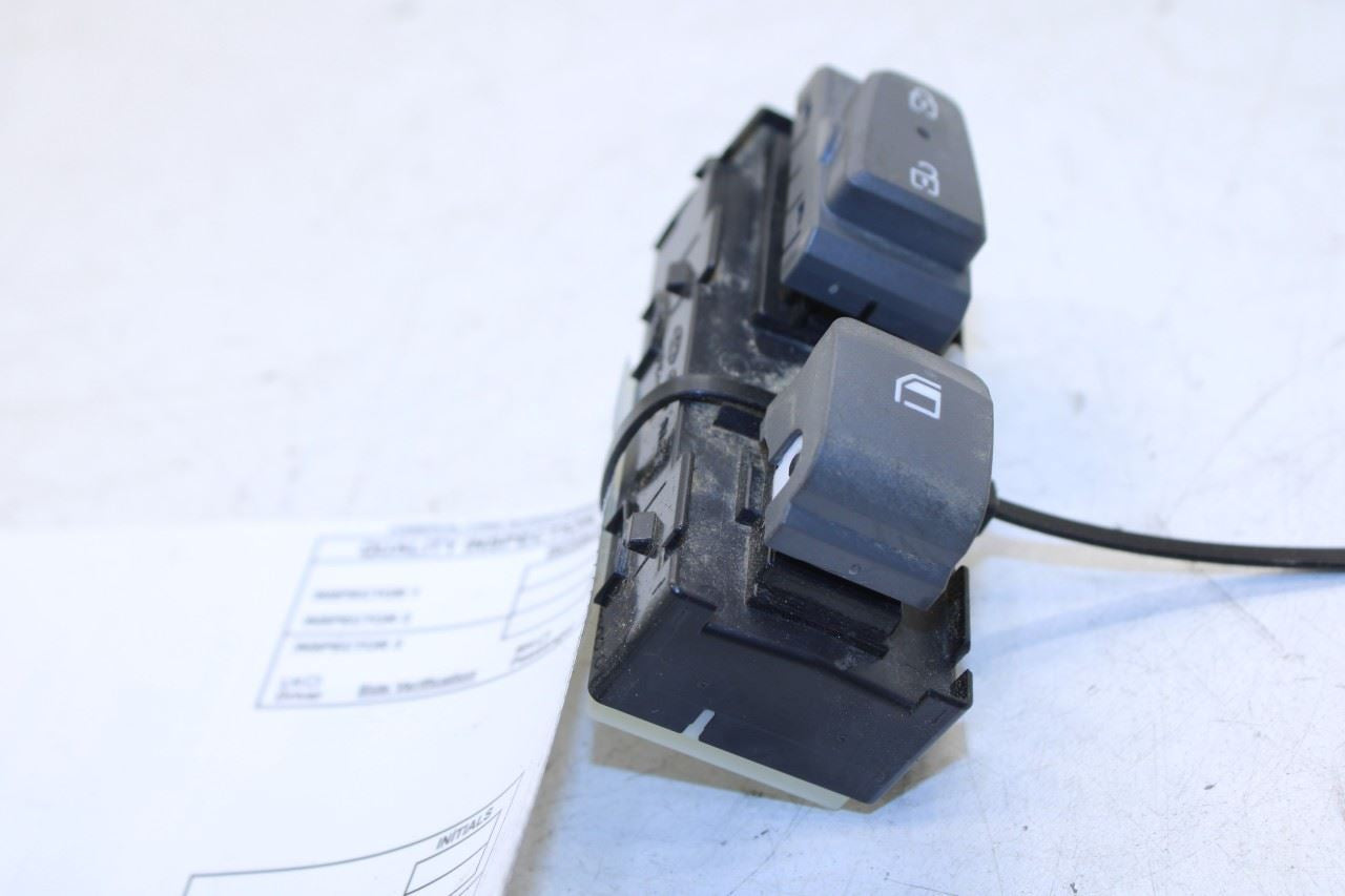 2021-2024 Hyundai Elantra SEL Front Right Power Window Switch 93581-AA100-YFR - Alshned Auto Parts