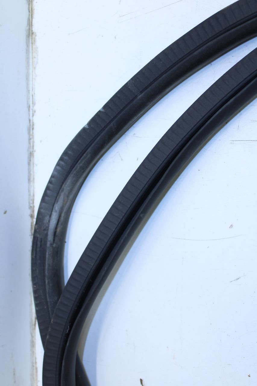 20-25 Ford Explorer Police Rear Right Door Weatherstrip On Body LB5Z-78253A10-A - Alshned Auto Parts