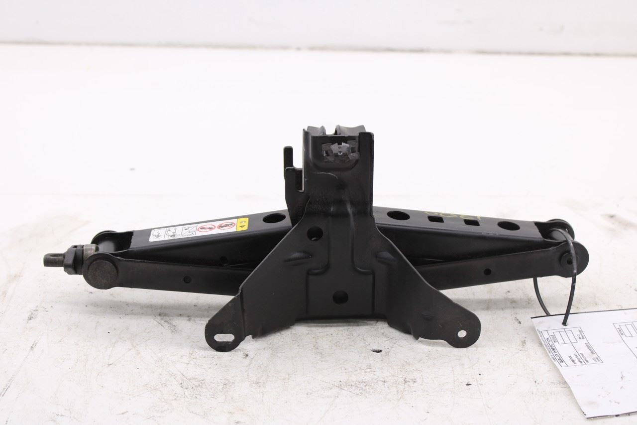 2011-2022 Dodge Durango SXT 3.6L AWD Scissor Lifting Jack 68332817AB OEM8