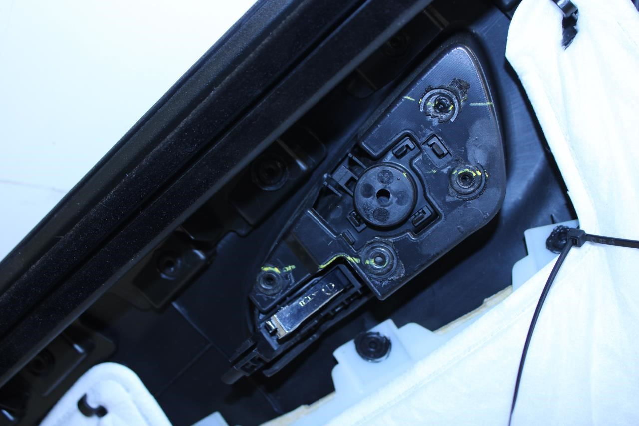 2018-2024 Chevrolet Equinox LT Rear Right Passenger Door Trim Panel 84673408 OEM - Alshned Auto Parts