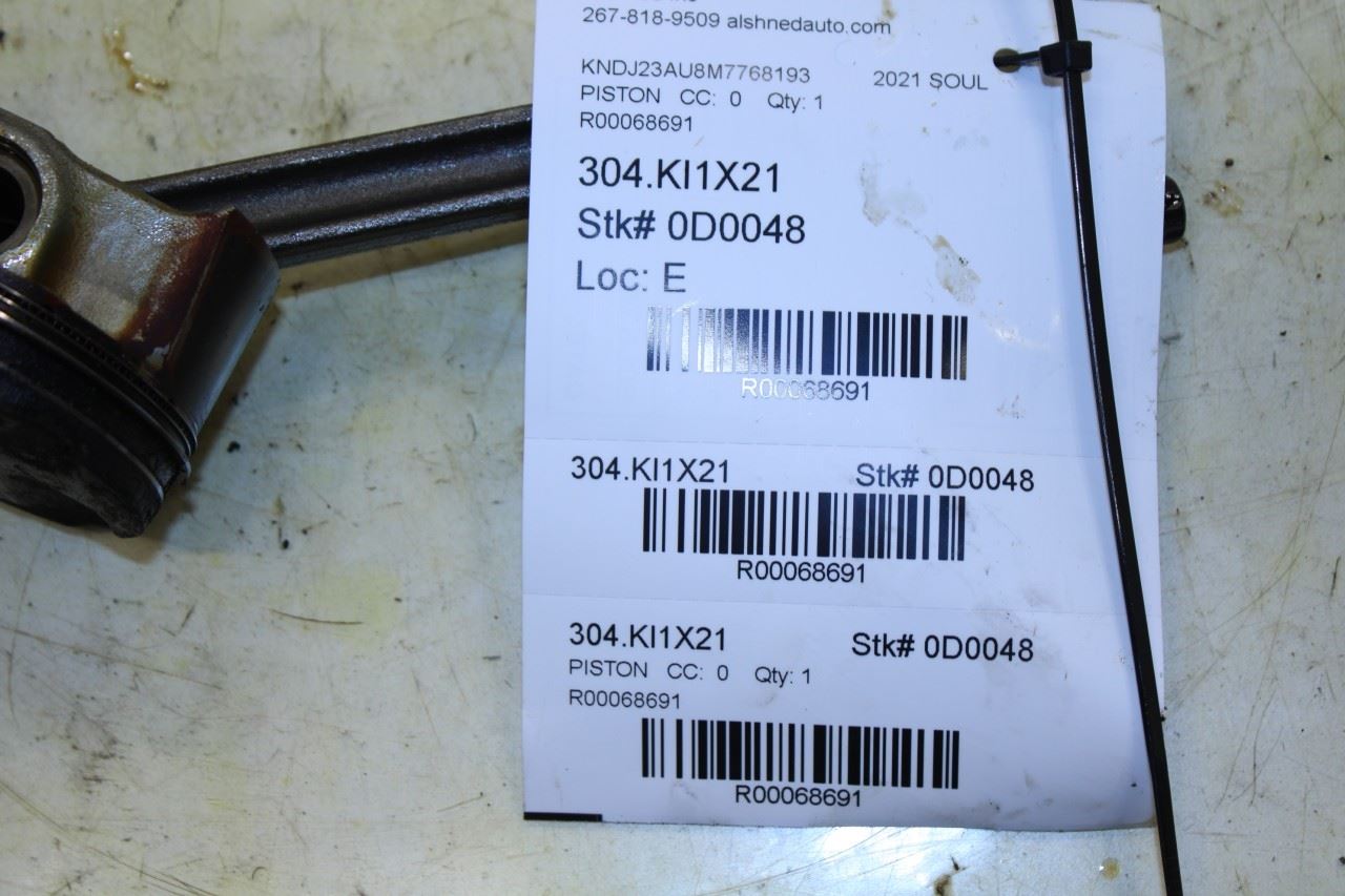 2020-2022 Kia Soul LX 2.0L Engine Piston No 3 w/ Connecting Rod 23510-2E420 OEM - Alshned Auto Parts