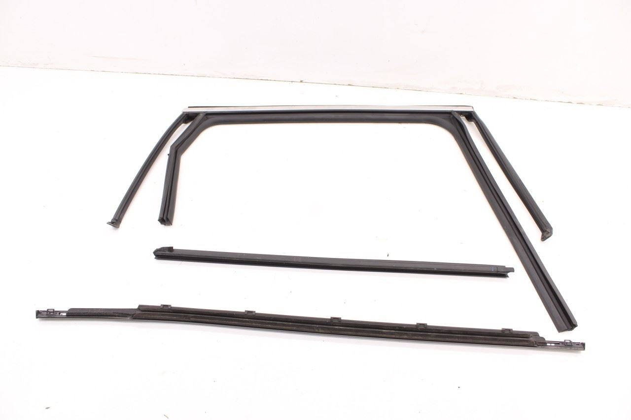 19-20 Hyundai Santa Fe SEL Rear Right Door Run Channel w/ Belt Weatherstrip Set - Alshned Auto Parts