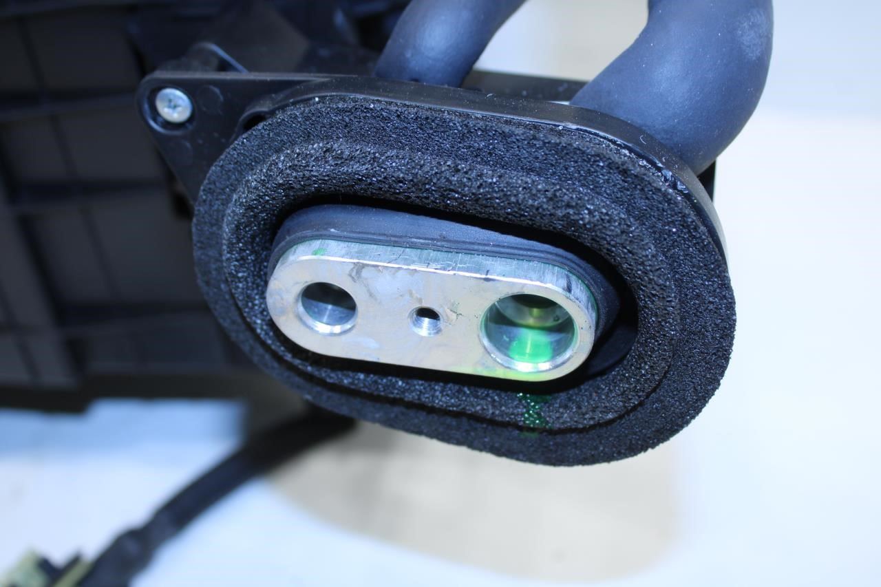 2018-2020 Jaguar XE R-Dynamic S 2.0L HVAC Heater Housing Box T2H40216 OEM - Alshned Auto Parts