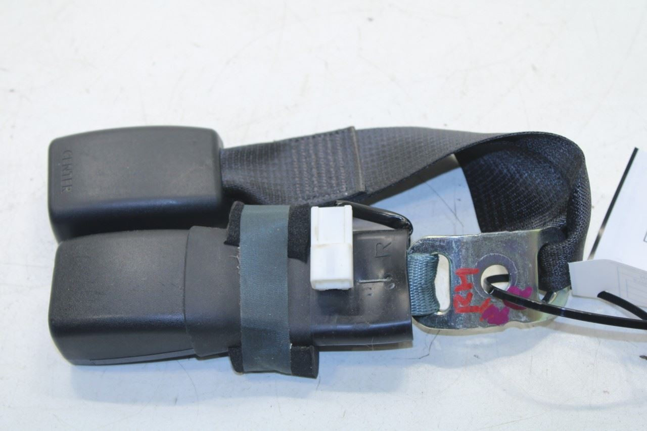 2013-16 Lexus GS350 3.5L AWD Rear Passenger Right Side 2nd Row Seat Belt Buckle - Alshned Auto Parts