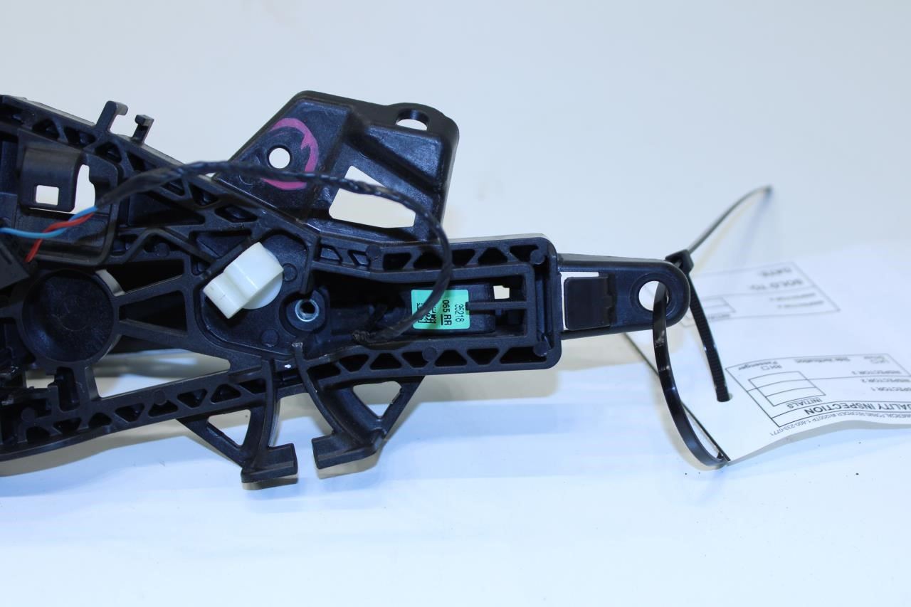 2017-23 GMC Acadia SLT-1 3.6L Rear Right Side Door Exterior Handle 13521804 OEM - Alshned Auto Parts