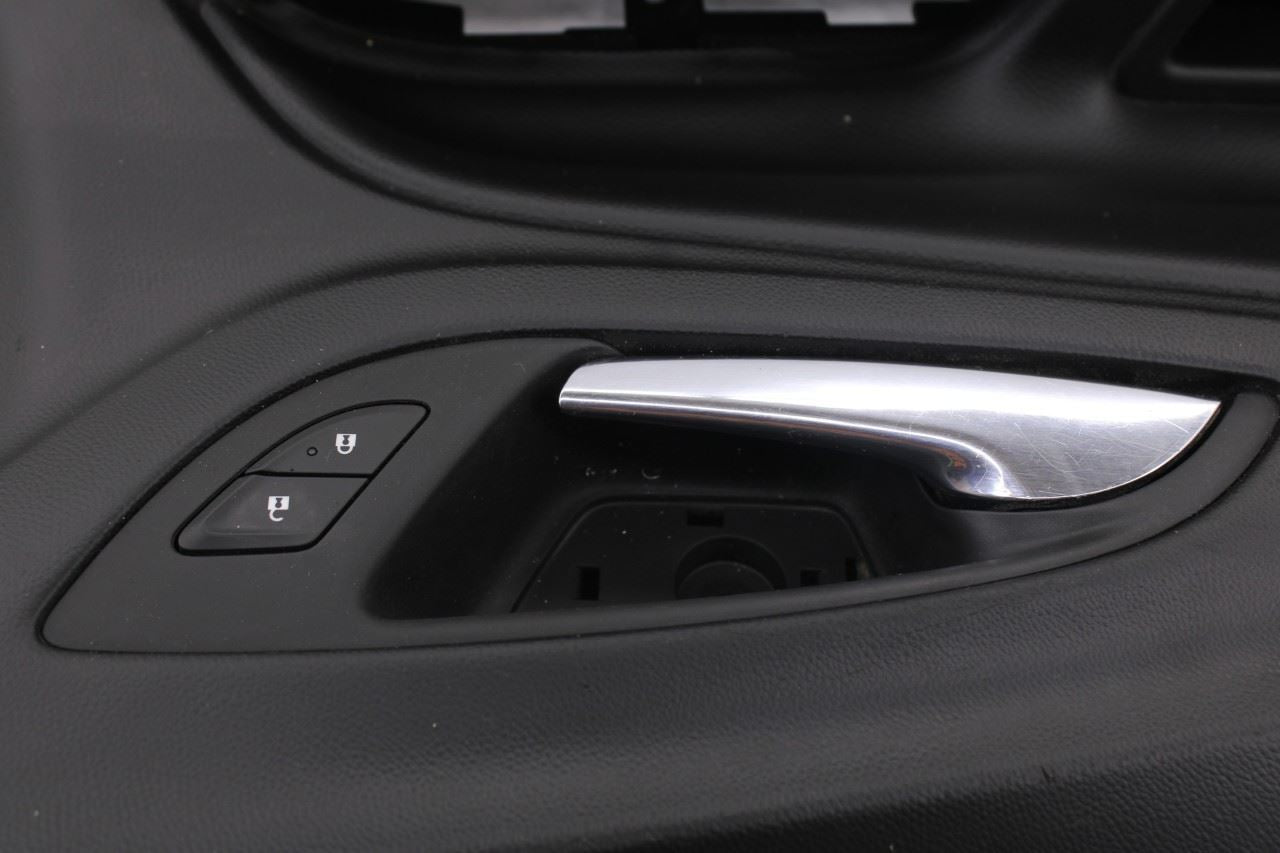 2018 Chevrolet Equinox LT Front Left Side Door Trim Panel 84524698 OEM *ReaD* - Alshned Auto Parts
