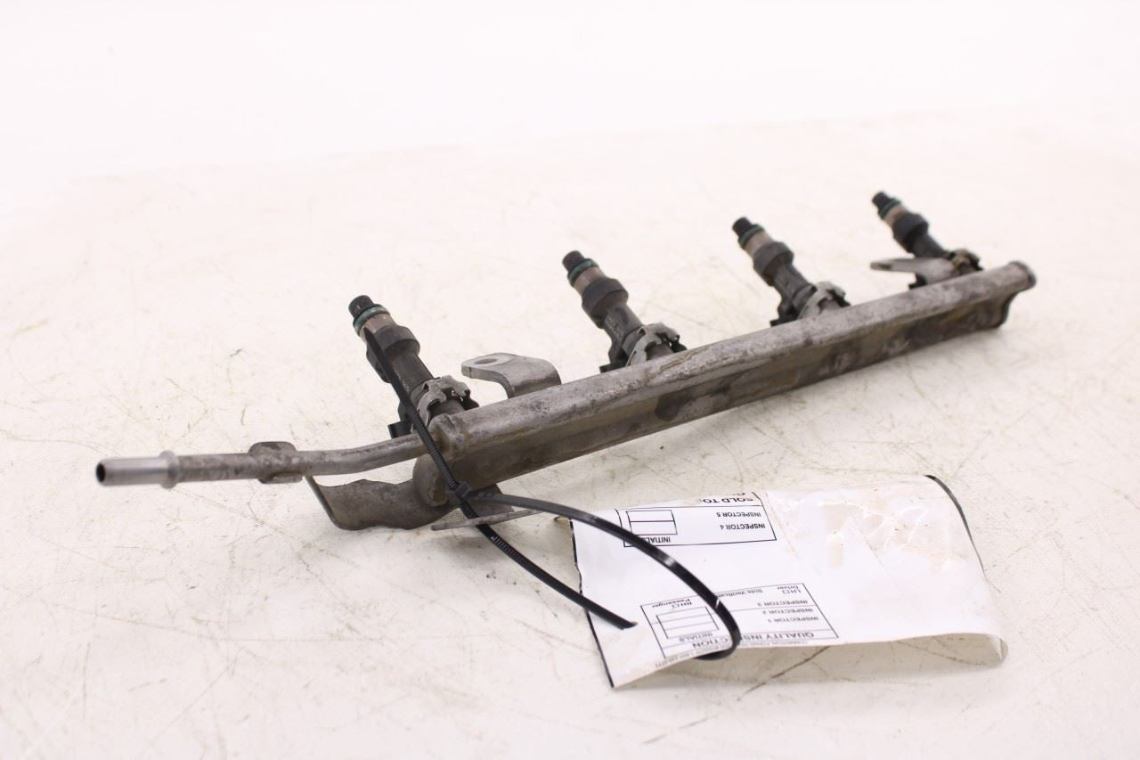 2015-2018 Nissan Rogue SV 2.5L Fuel Rail with Injectors 17520-4BA0A OEM8