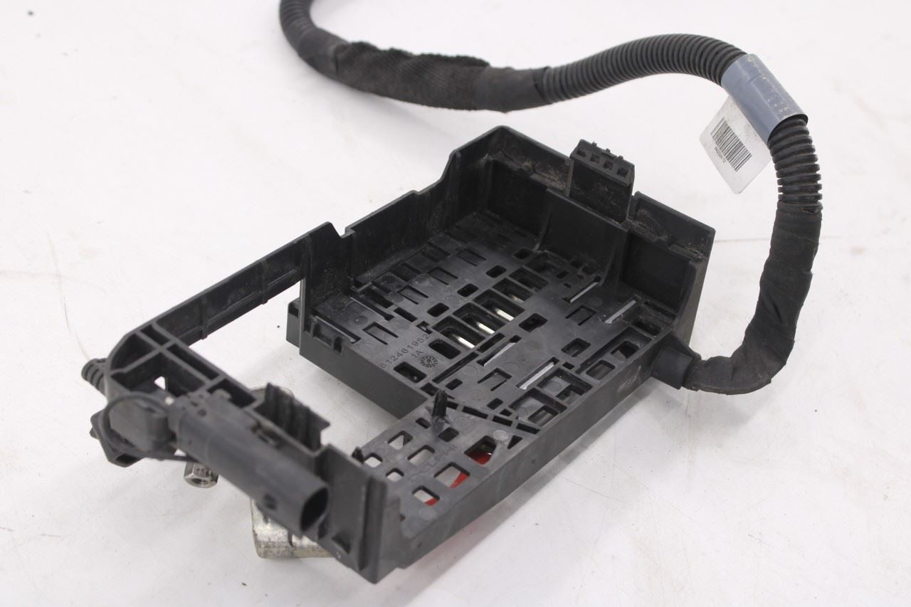 18-22 Chevrolet Equinox Gmc Terrain Battery Distribution Fuse Block 85134219 OEM9