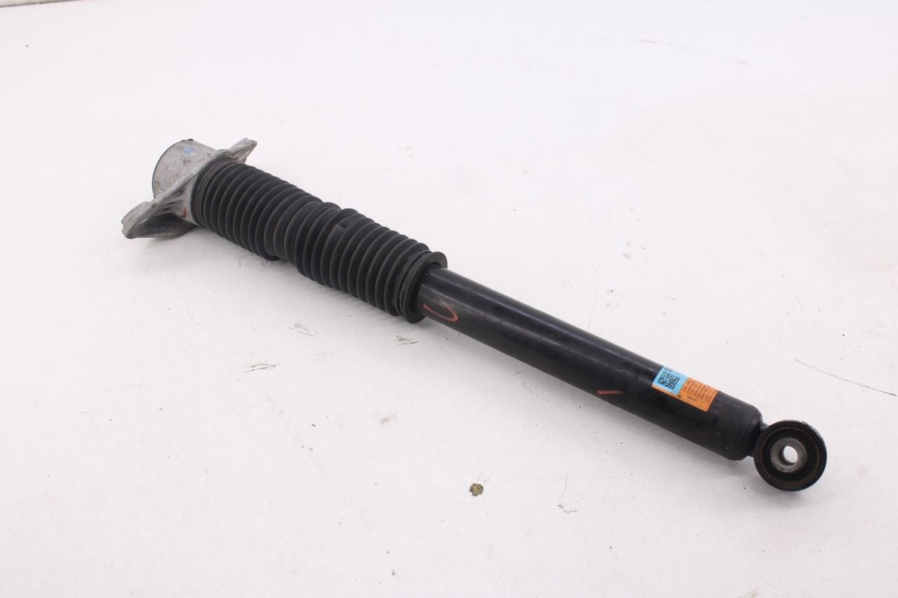 16-22 KIA Sportage Nightfall 2.4L Rear Right and Left Side Shock Strut Absorber3