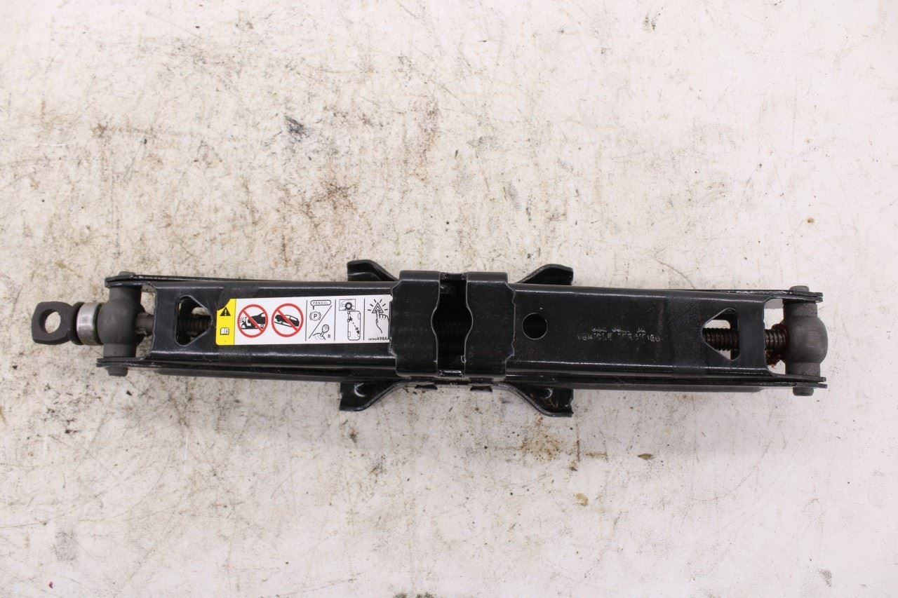 13-25 Ram 1500 Classic Express Quad Cab 5.7L Lift Jack and Tool Kit w/ Tools Bag9