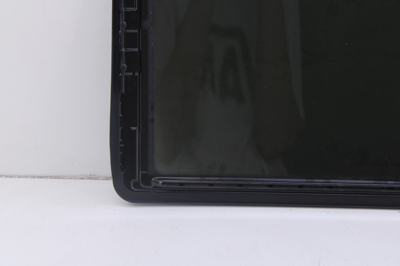 2006-09 Mercedes-Benz CLK350 Roof Window Sunroof Panel Movable Glass 209780020010