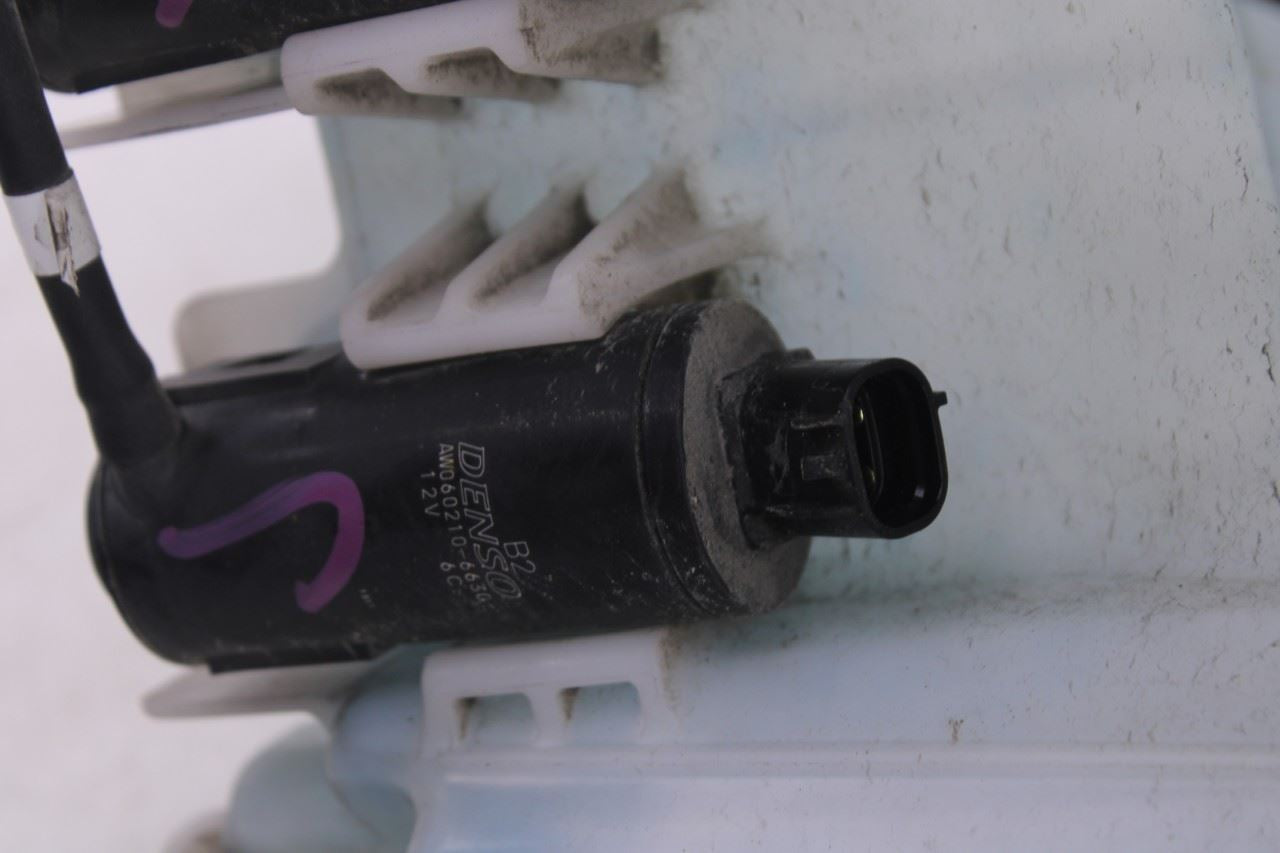 17-21 Subaru Impreza 2.0I Limited Windshield Washer Reservoir Bottle 86631FL00A10
