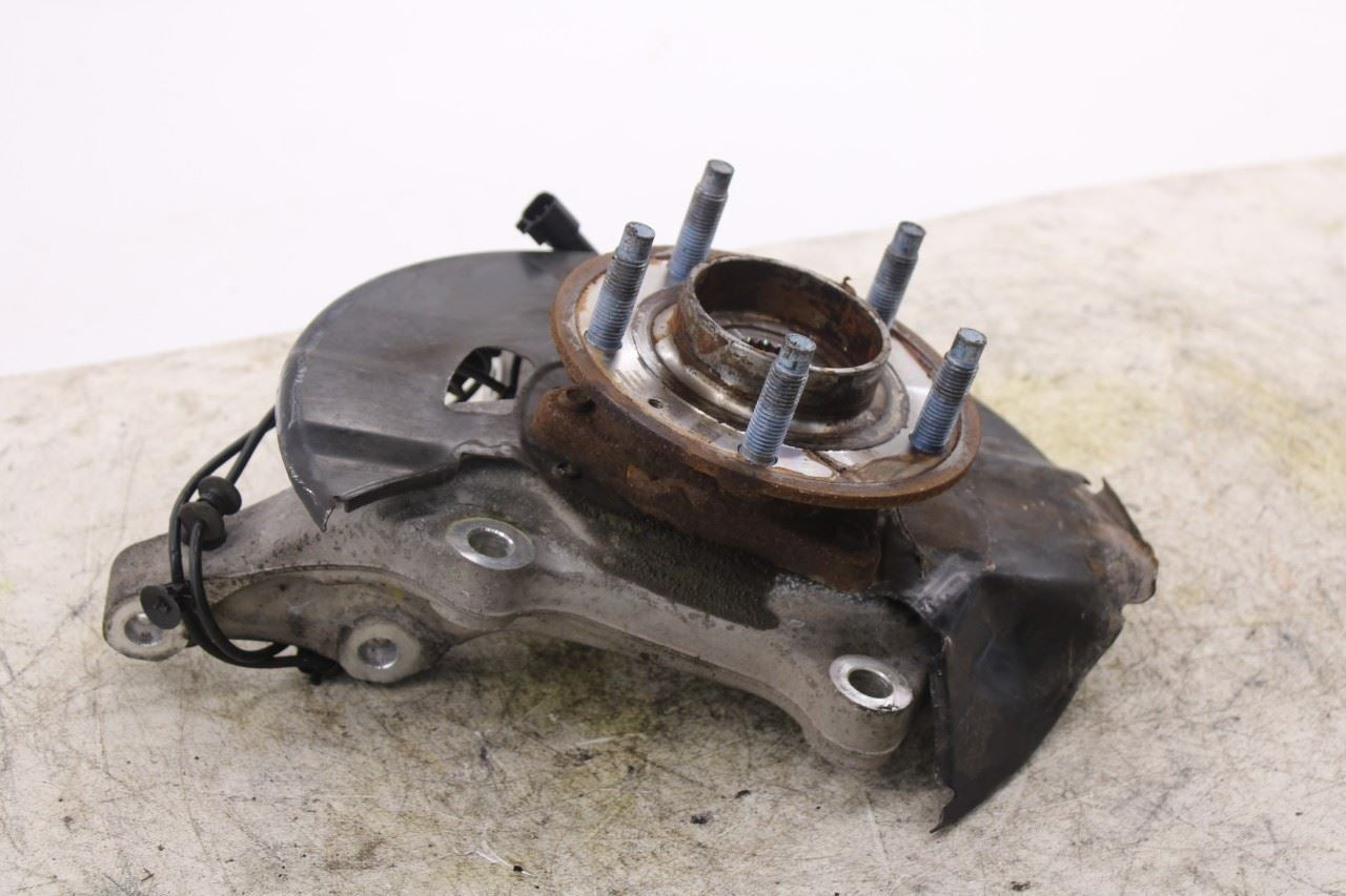 2018-24 Chevrolet Equinox LT 1.5L FWD Front Driver Left Side Spindle Knuckle Hub3