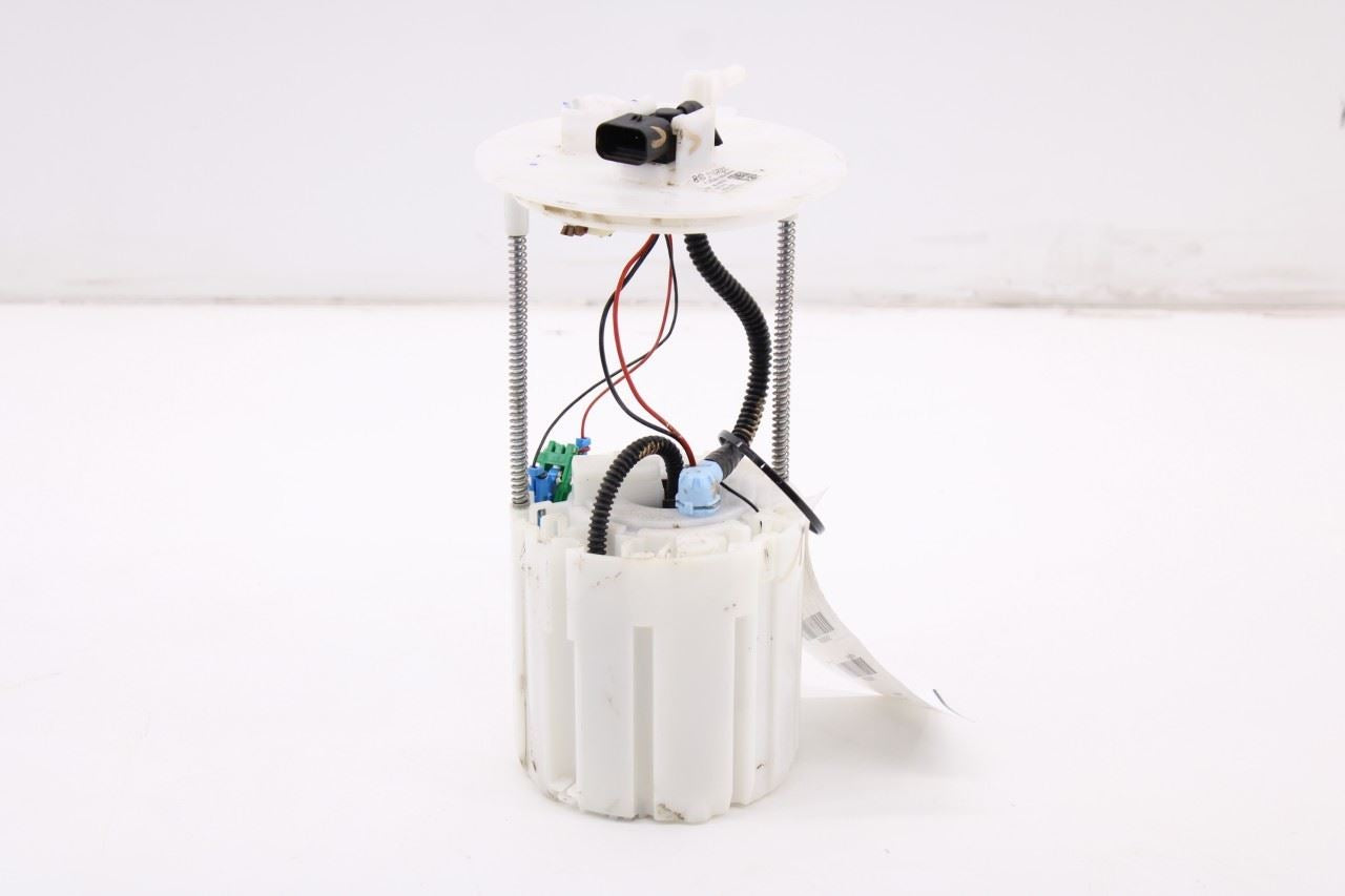 2021-2023 Hyundai Santa Fe SEL 2.5L In Tank Fuel Pump Assembly 31110-R5200 OEM2