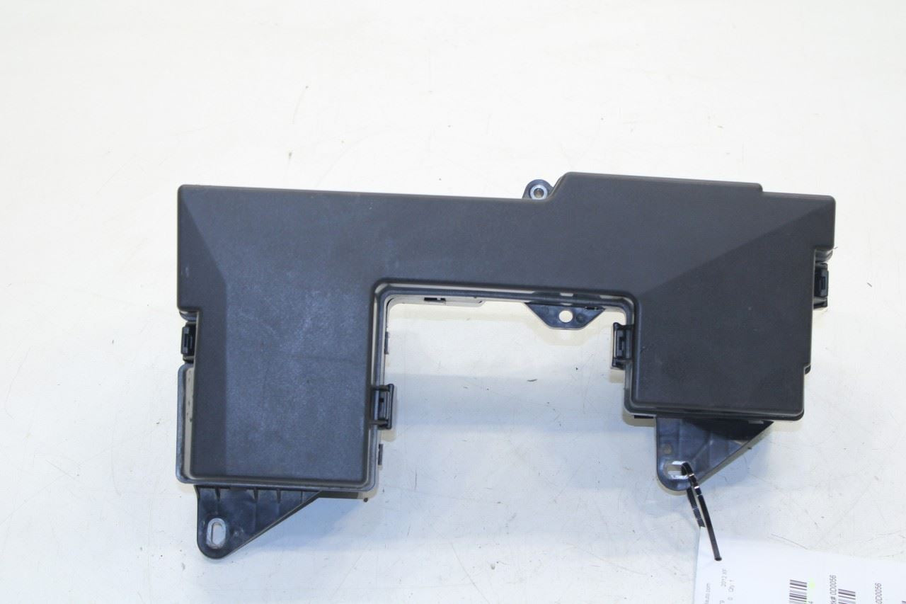 2010-15 Jaguar XF Portfolio 5.0L RWD Engine Bay Fuse Relay Junction Block *ReaD* - Alshned Auto Parts