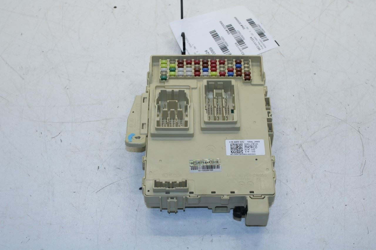2024 Hyundai Tucson SEL 2.5L Cabin Instrument Panel Fuse Relay Junction Block - Alshned Auto Parts