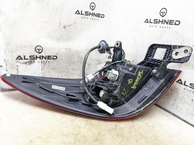 15-19 Subaru Outback RR RH Passenger Side Tail Light Lamp 84912AL05A OEM *ReaD* - Alshned Auto Parts