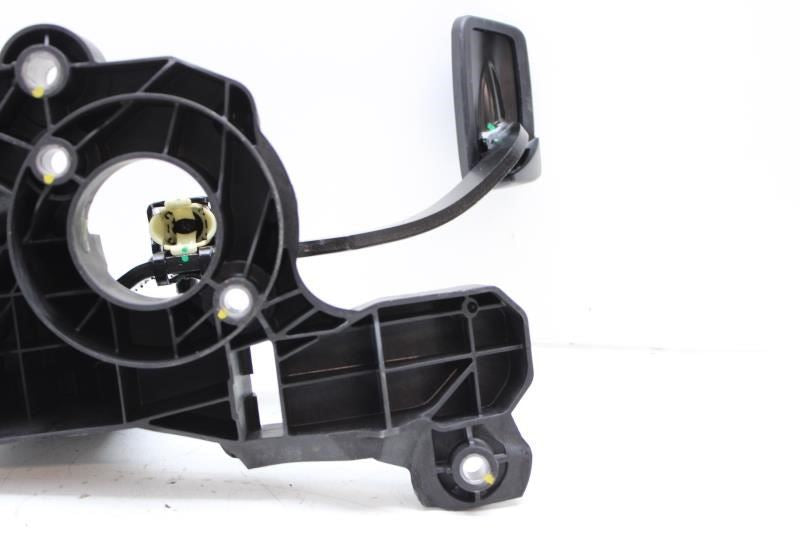 2024-2025 Chevrolet Trax Brake Foot Stop Pedal w/ Travel Sensor 60009134 OEM - Alshned Auto Parts
