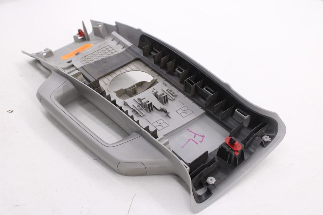 14-19 Chevrolet Silverado 1500 2WT RH and LH Center Upper B-Pillar Trim 2323443510