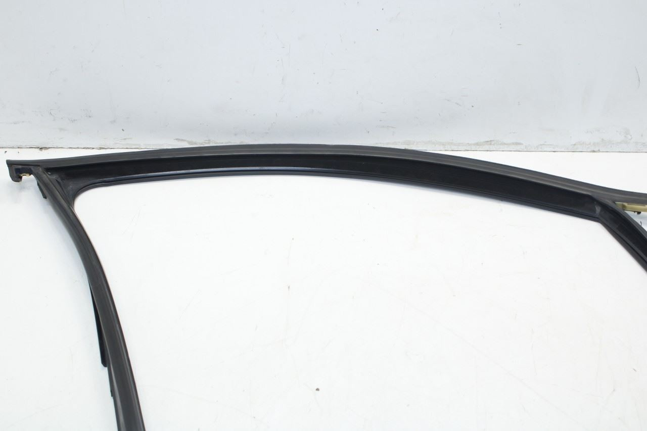 2014-23 Jeep Cherokee Front Right Door Run Channel w/ Belt Molding Weatherstrip - Alshned Auto Parts