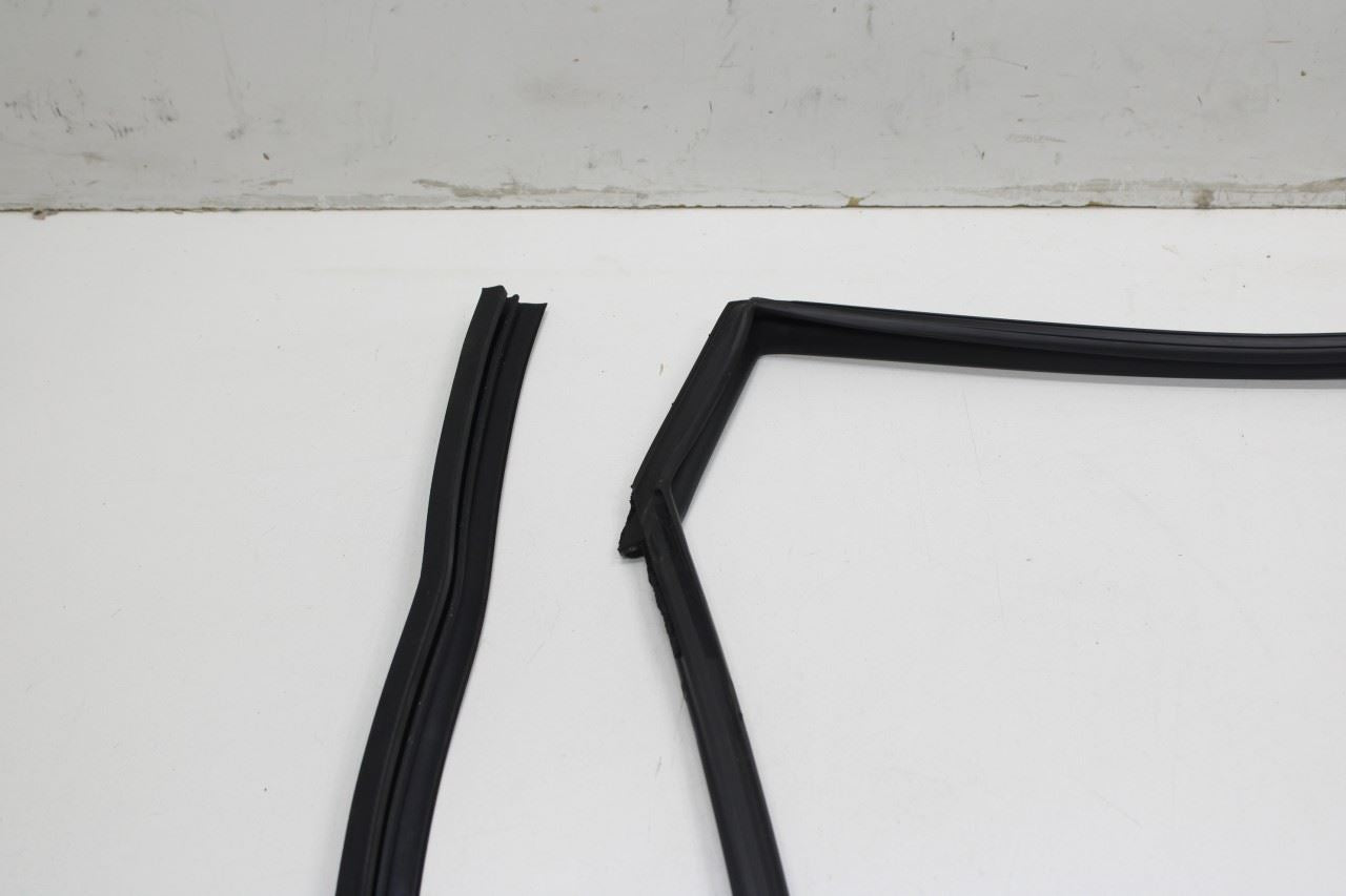 17-22 Nissan Rogue Sport SL AWD RR RH Door Run Channel Belt Outer Inner Molding - Alshned Auto Parts