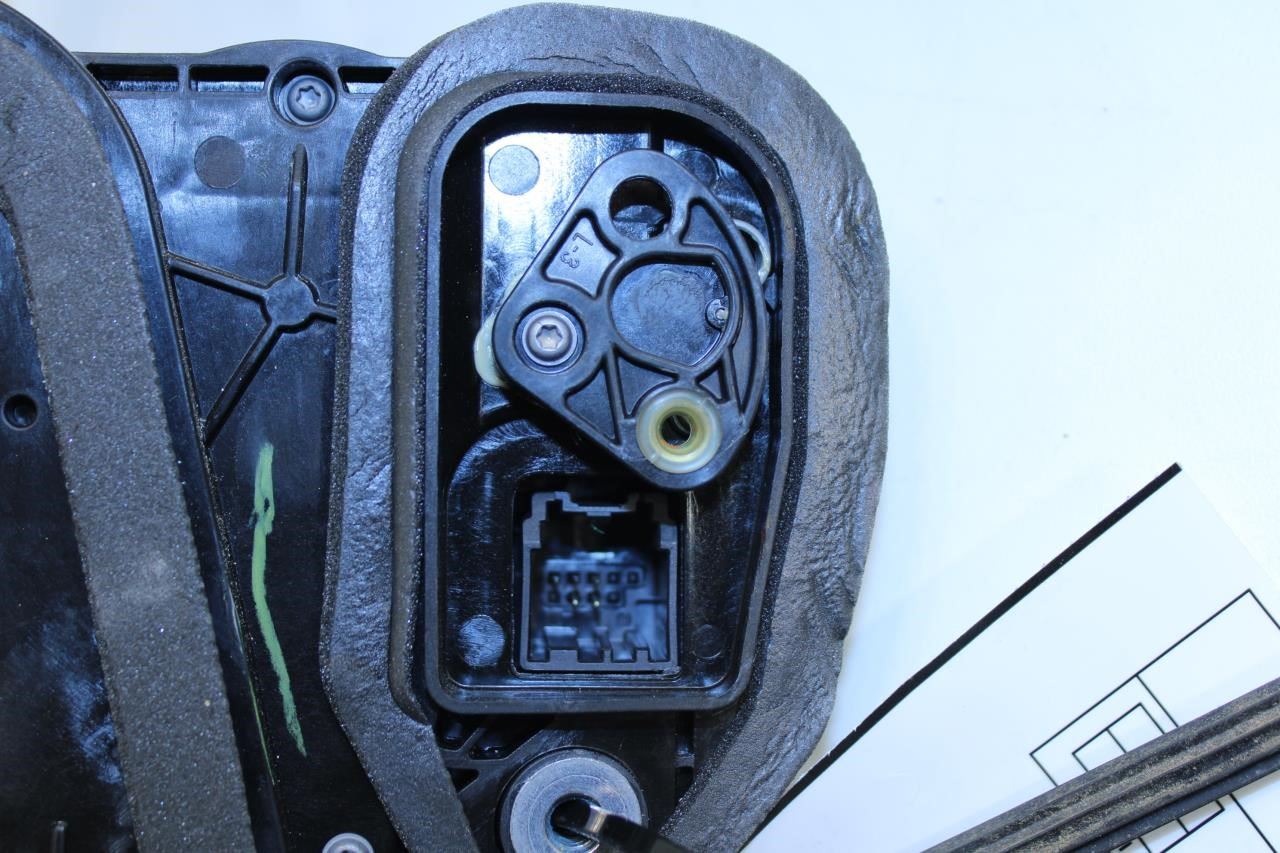 2018-2024 GMC Terrain Denali Rear Left Door Lock Latch Actuator 13546549 OEM - Alshned Auto Parts