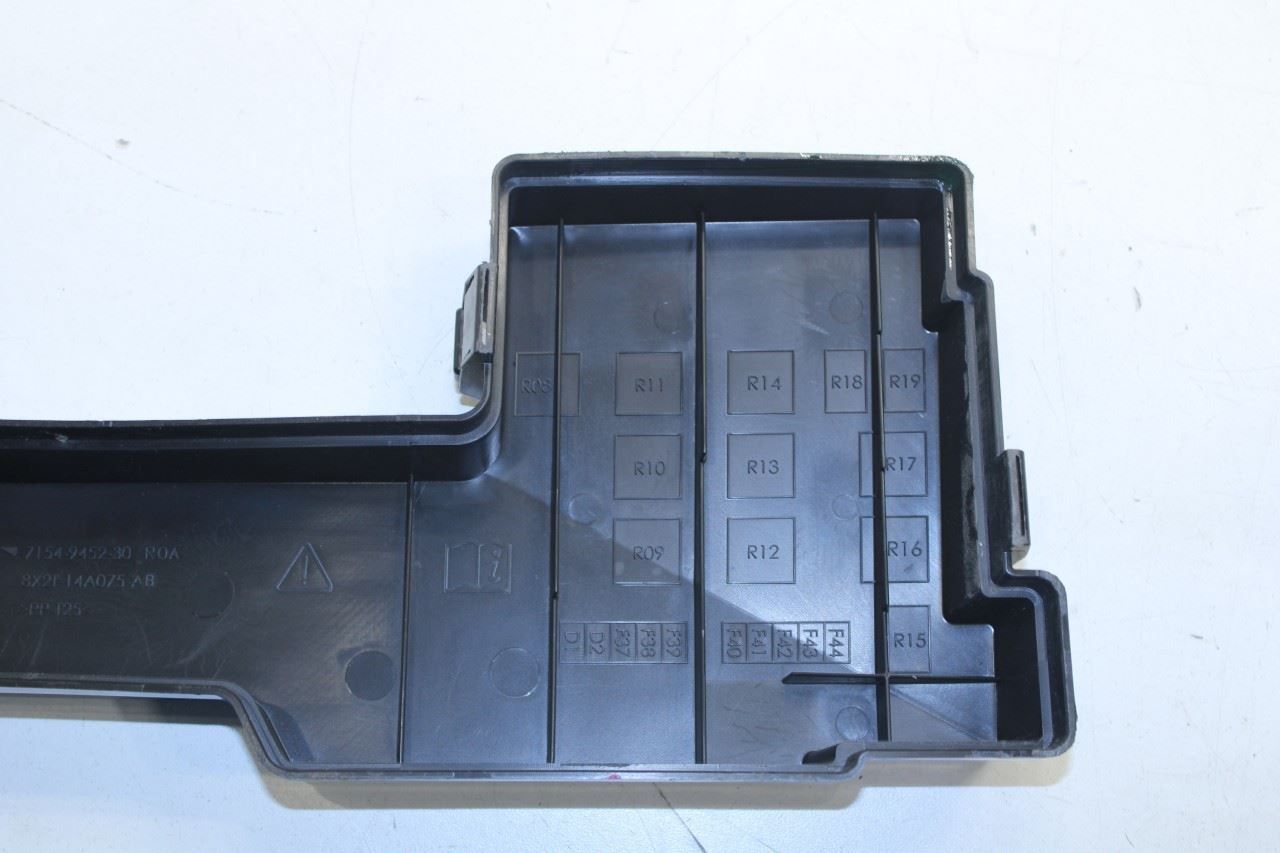 2010-15 Jaguar XF Portfolio 5.0L RWD Engine Bay Fuse Relay Junction Block *ReaD* - Alshned Auto Parts
