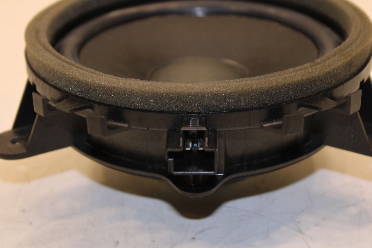 2015-2018 Volvo S60 T5 Premier Rear Left and Right Door Audio Speakers 30657445 - Alshned Auto Parts