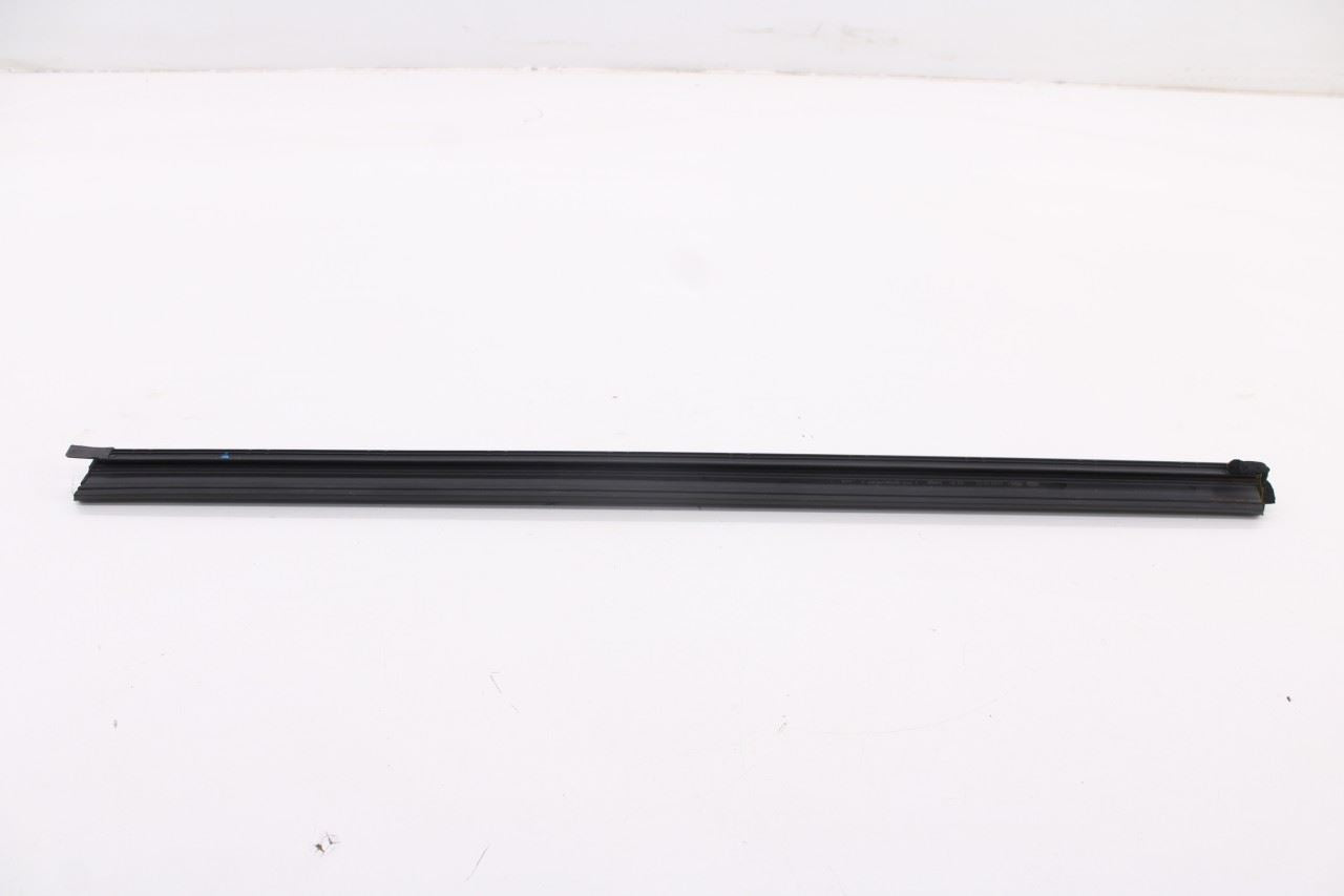 2021-2026 Hyundai Elantra SE Rear Right Door Window Run Channel w/ Weatherstrips12