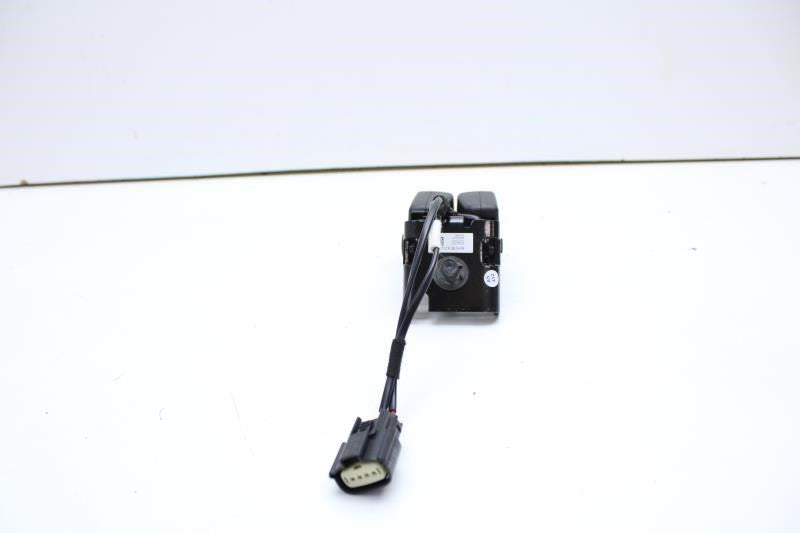 2021-24 Ford Bronco Sport RR RH Center 2nd Row Seat Belt Buckle M1PB-S613K21-AC - Alshned Auto Parts