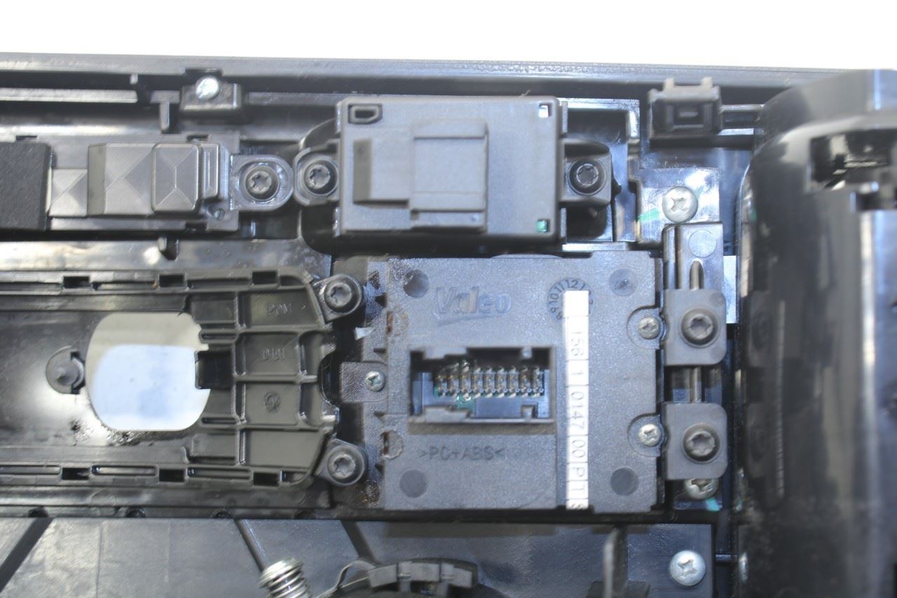 17-18 Maserati Ghibli RWD Console Multi Function Trim Panel w/ Cup Holder *ReaD* - Alshned Auto Parts