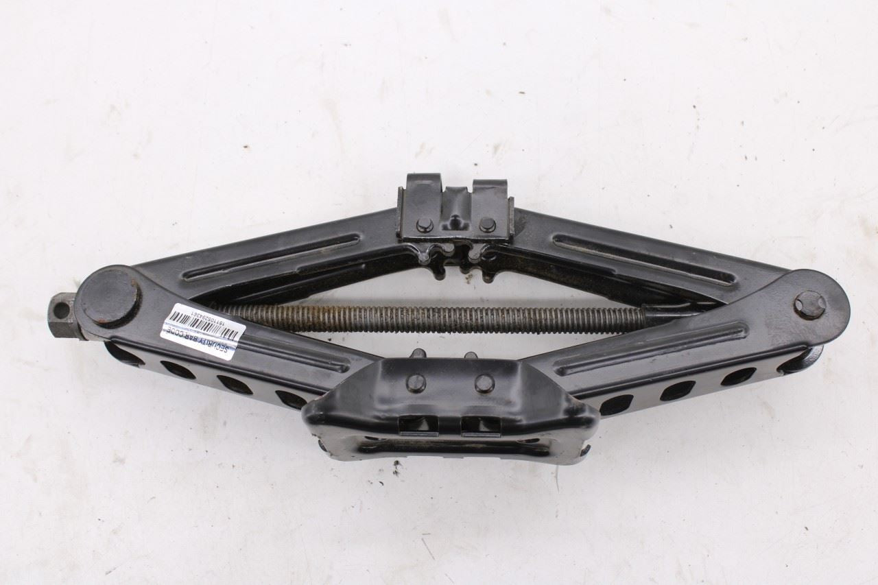 2015-2026 Ford Mustang Convertible V6 3.7L RWD Lifting Jack w/ Wheel Nut Wrench2