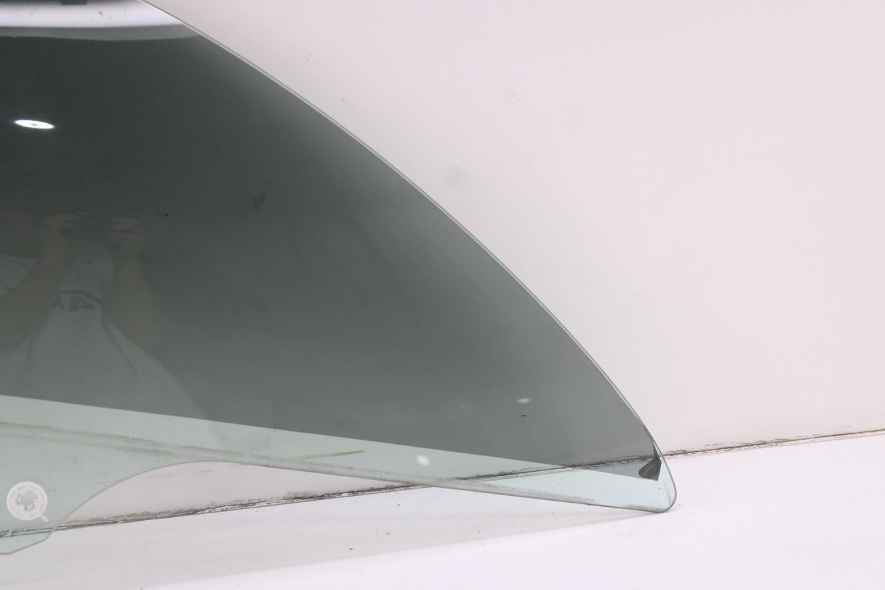 2006-2009 Mercedes-Benz CLK350 Rear Left Quarter Window Fixed Glass 20967001103