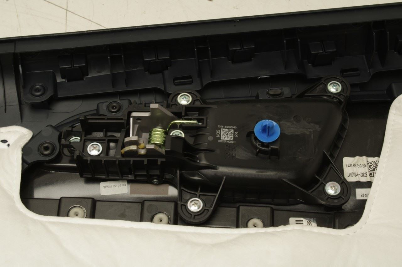 2023-25 Kia Sportage Hybrid EX Rear Right Door Trim Panel 83308-P1420-BP8 *ReaD* - Alshned Auto Parts