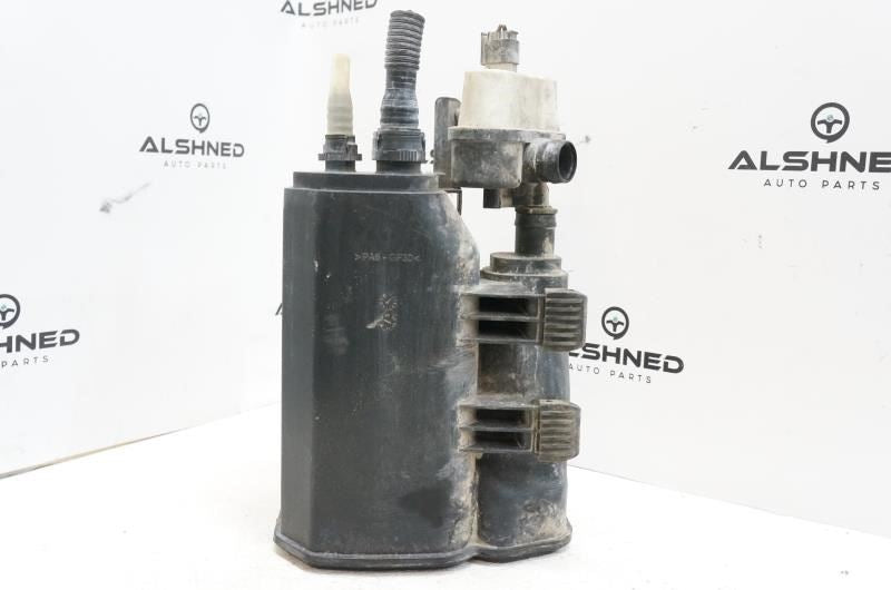 2006 BMW 530i Fuel Vapor Evaporator Emission Canister 16-13-7-162-350 OEM0