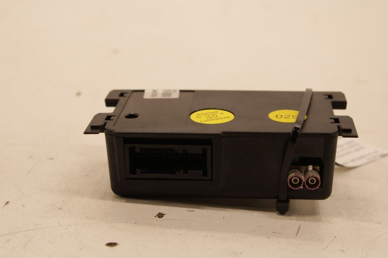2016-2018 Volkswagen Passat SE GPS Navigation Control Module 561-035-285-A OEM - Alshned Auto Parts