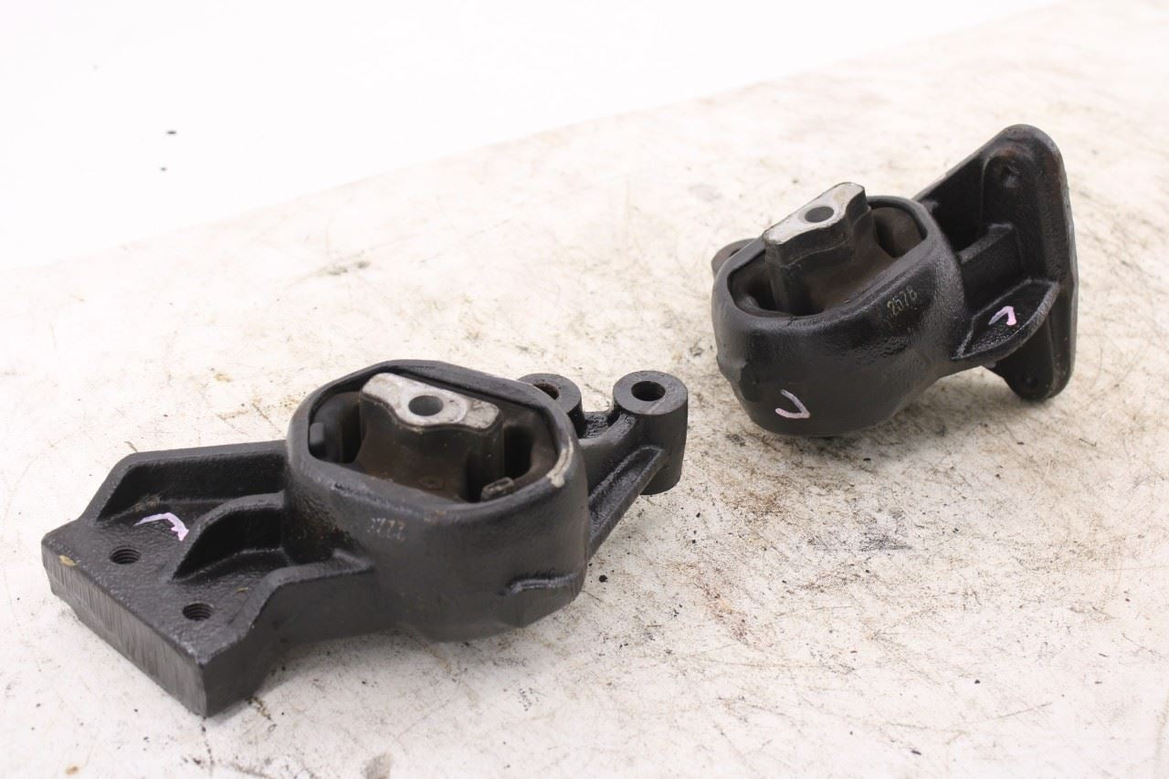 14-24 Ram 1500 Classic Express Quad Cab 5.7L 4x4 Engine Mount Insulator Set of 215