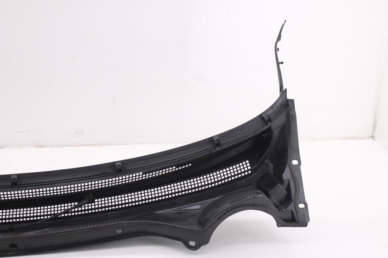 2018-2024 Chevrolet Equinox LT Front Windshield Cowl Vent Grille Panel 8493187812