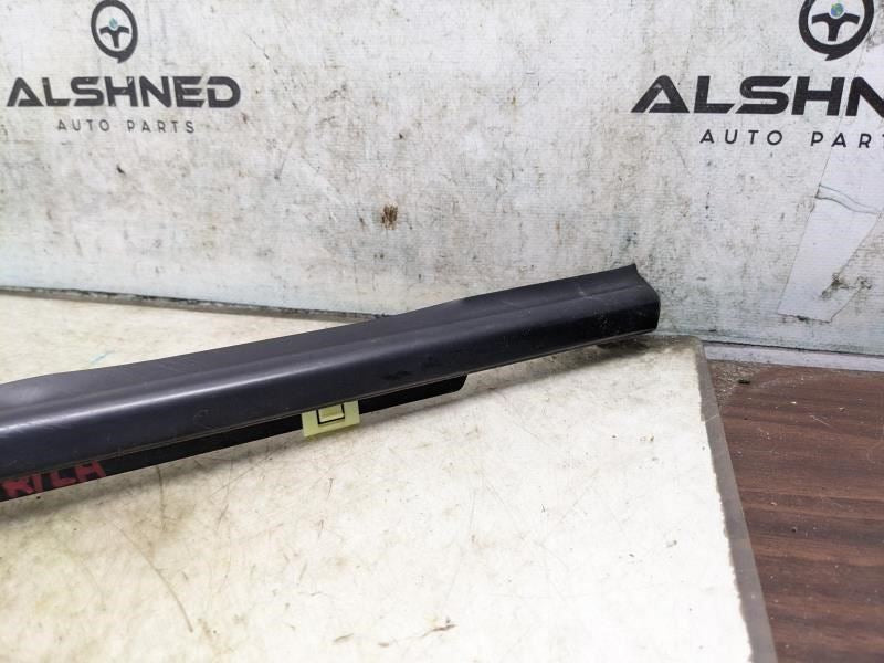 2014-2019 Kia Soul Front Left Side Door Outside Belt Molding 82210-B2000 OEM - Alshned Auto Parts