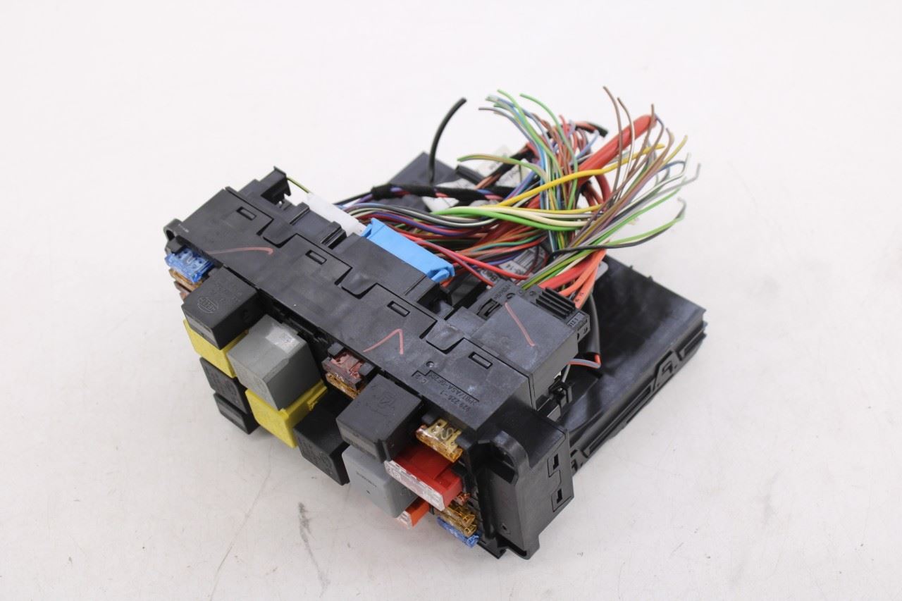06-09 Mercedes-Benz CLK 350 3.5L RWD Front SAM Module Fuse Relay Junction Block8