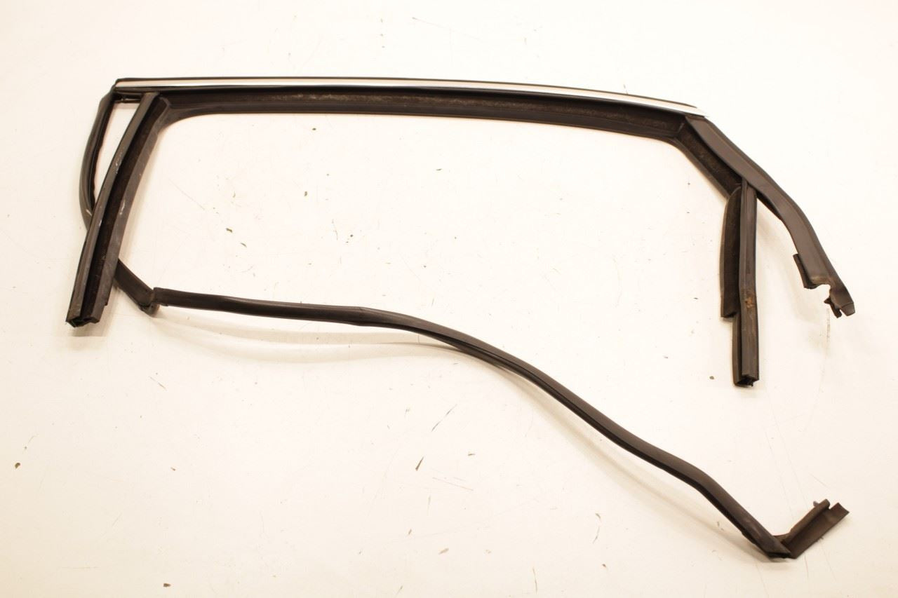 2012-19 Volkswagen Passat SE Rear Left Door Window Run Channel 561-839-431-Q-VNH - Alshned Auto Parts