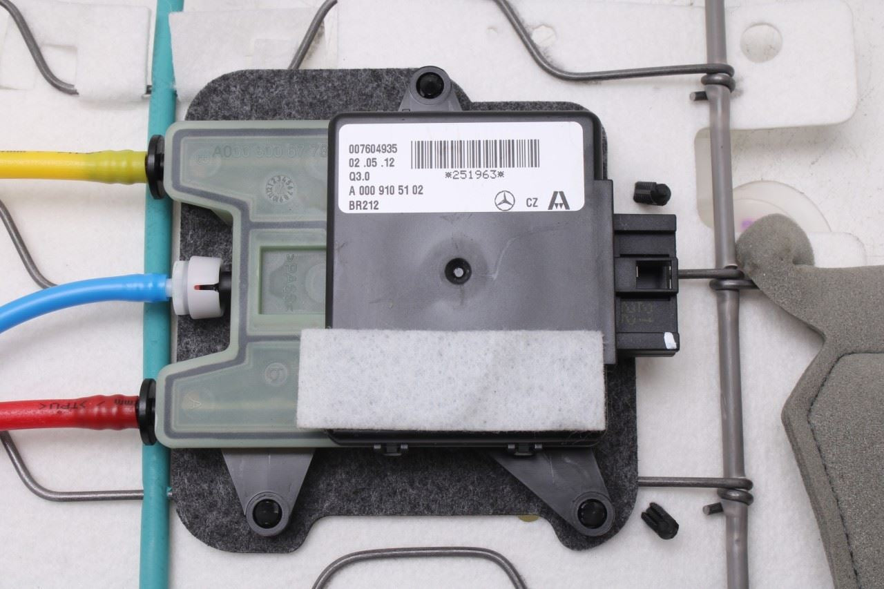 10-16 Mercedes-Benz E350 Sport 4Matic Front Seat Right Side Upper Lumbar Support - Alshned Auto Parts